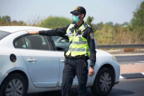 الحكومة تُصادق على تشديد الاغلاق الشامل - تقليص الصلوات والمظاهرات